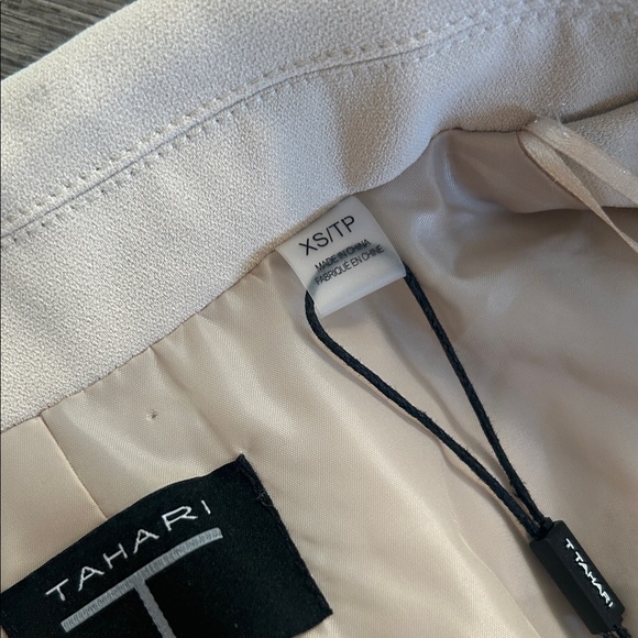 Tahari Beige Blazer with Rolled Sleeves - Picture 6 of 11